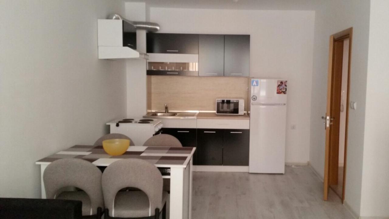 Apartamenti Eli Pomorie Ngoại thất bức ảnh
