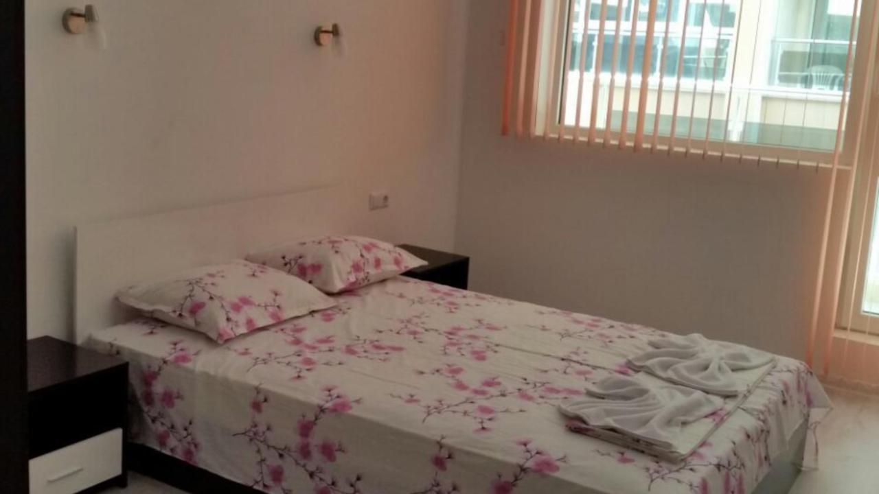 Apartamenti Eli Pomorie Ngoại thất bức ảnh